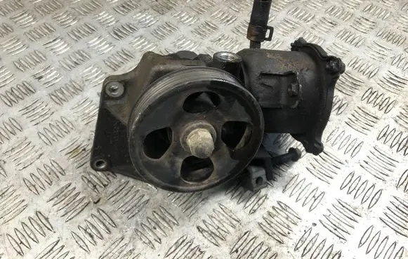 Subaru Forester SF Power steering pump 47801004