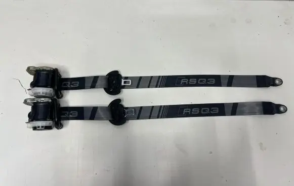 Audi RSQ3 Front seatbelt
