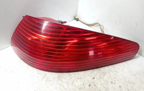 Peugeot 607 Rear/tail lights