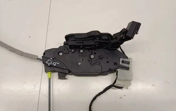 Mercedes-Benz GLA H247 Rear door lock A0997303201