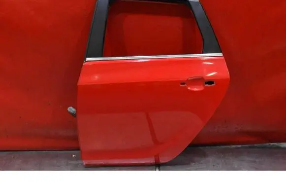 Opel Astra J Rear door