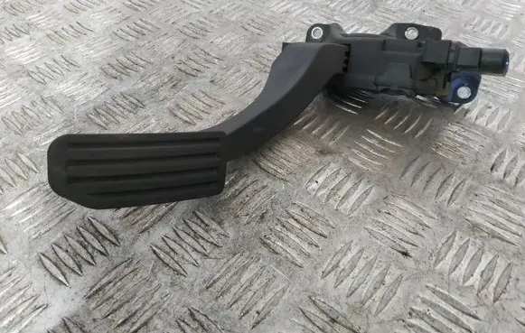 Volvo XC60 Accelerator throttle pedal 31329059