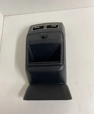 Rear air vent grill