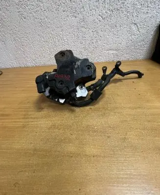 Chrysler 300 - 300C Fuel injection high pressure pump A6420700201 0445010095