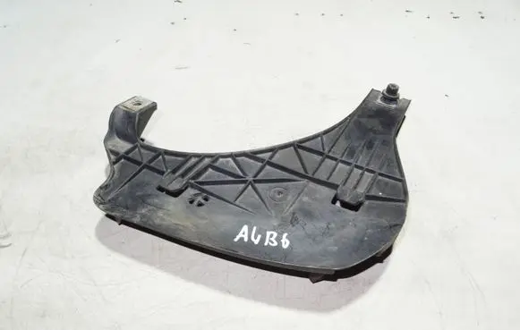 Audi A4 S4 B6 8E 8H Headlight/headlamp mounting bracket