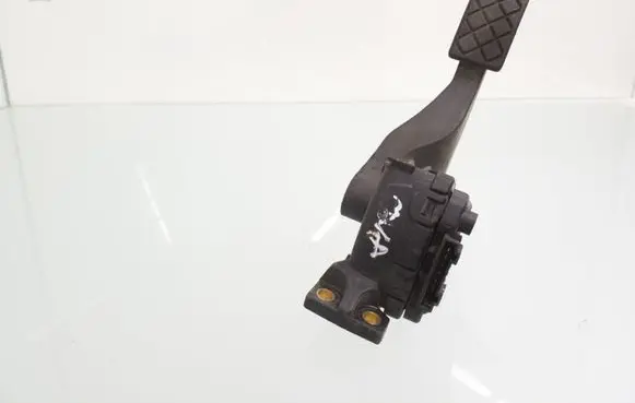 Volkswagen Golf IV Accelerator throttle pedal 1J1721503H