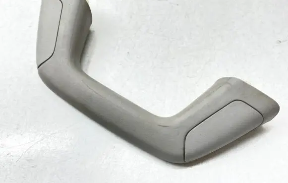 Rear interior roof grab handle