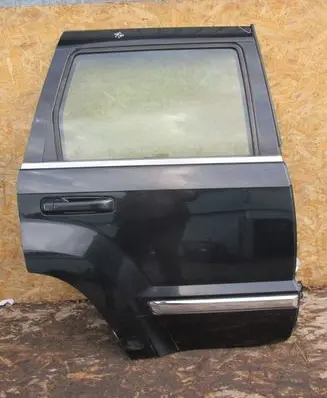 Jeep Grand Cherokee (WK) Rear door 68320802AA