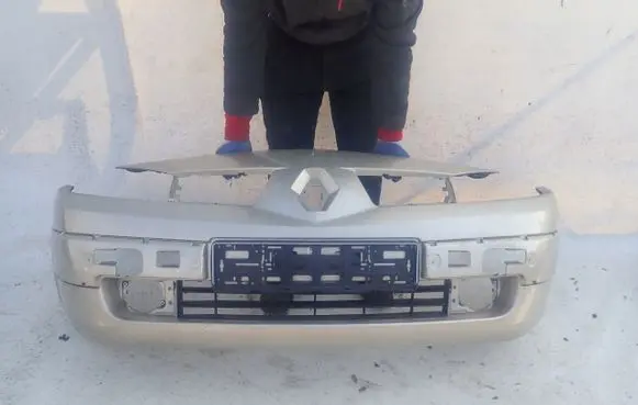 Renault Megane II Front bumper