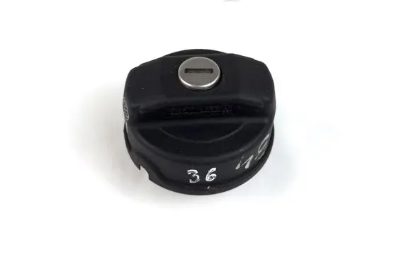 Volkswagen Polo III 6N 6N2 6NF Fuel tank filler cap 191201553