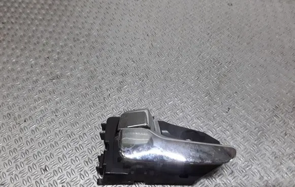 Mitsubishi Outlander Rear door interior handle