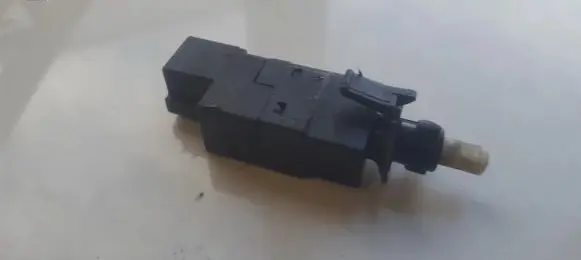 Mercedes-Benz A W168 Brake pedal sensor switch 0015452009