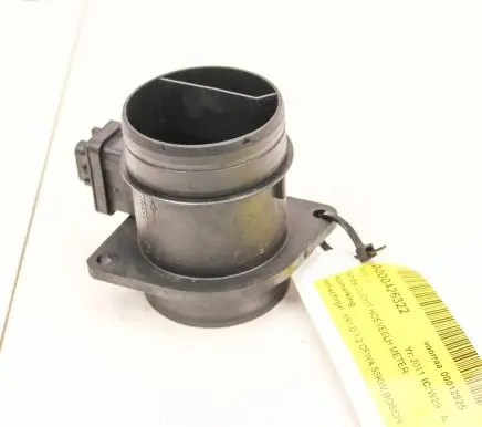 Volkswagen Golf VII Mass air flow meter 0281006132