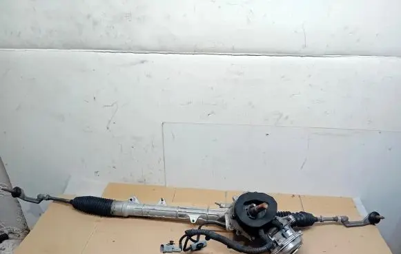 Peugeot 208 Steering rack 9834749280