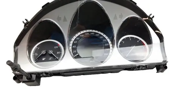 Mercedes-Benz C W204 Speedometer (instrument cluster) A2049002105 A2049022702 A2049014400