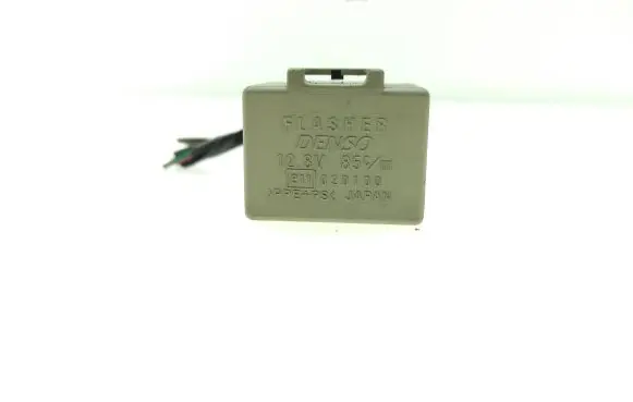 Subaru Legacy Hazard warning light relay 86111AG000 0665005480