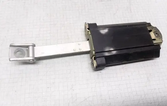 Mercedes-Benz E W210 Front door check strap stopper