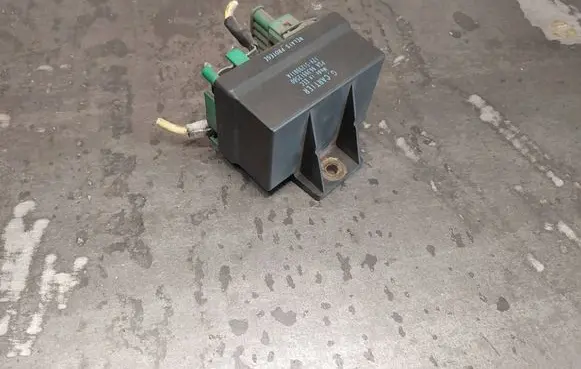 Peugeot 206 Glow plug pre-heat relay 9639912580 51299011A