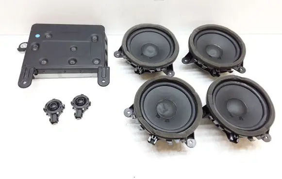 Volvo V40 Audio system kit 31252330 P31350322 30657445
