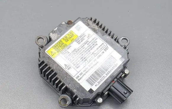 Honda CR-V Xenon control unit/module D2S2000 AC85V35W LBHE03L6KRA4658