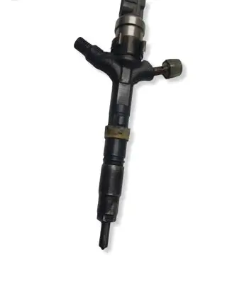 Toyota RAV 4 (XA20) Fuel injector 2367027030