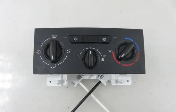 Citroen Berlingo Interior fan control switch 1400153280