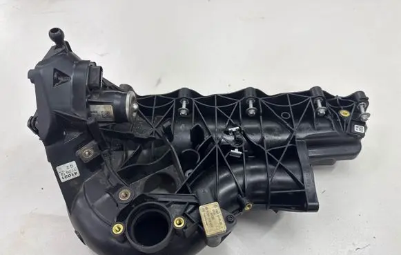 Mercedes-Benz B W247 Intake manifold A6540901201