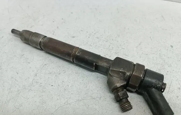 Mercedes-Benz A W168 Fuel injector 0986435005