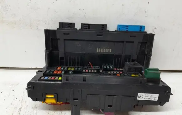 BMW 5 F10 F11 Fuse box set 925281501 9252815