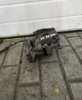 Volvo XC90 Rear brake caliper 3221736 F4135