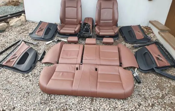 Seat set
