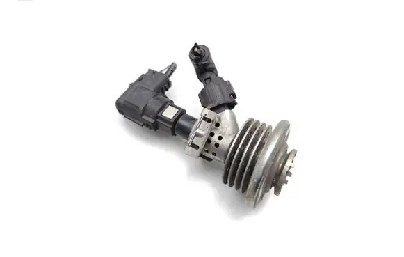Opel Vivaro AdBlue injector 04440210453 19221651