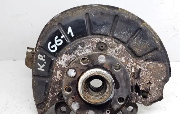Volkswagen Golf VI Front wheel hub