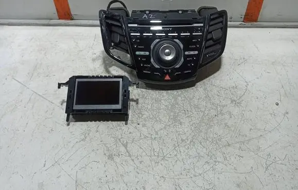Ford Focus Radio/CD/DVD/GPS head unit AM5T18C815XN