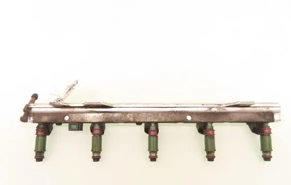 Volvo S60 Fuel main line pipe