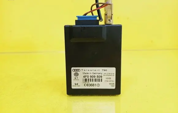 Audi A8 S8 D3 4E Auxiliary heating control unit/module 4F0909509