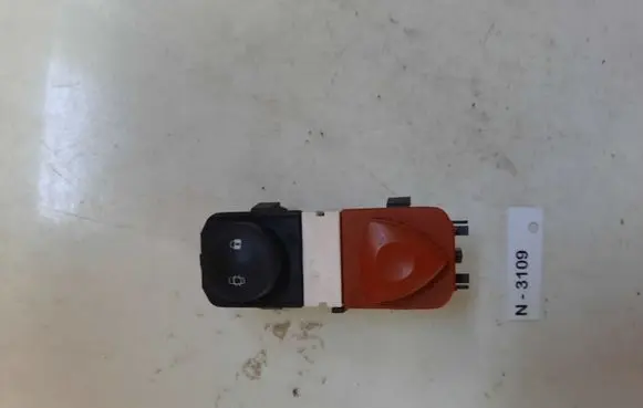 Renault Scenic II - Grand scenic II Hazard light switch 8200095493