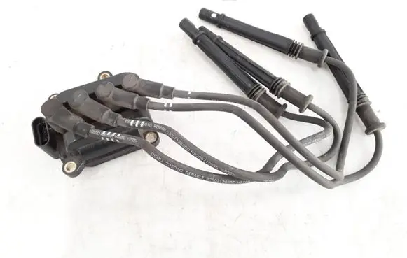 Renault Twingo II High voltage ignition coil H8200734204 77040001 8200713680D
