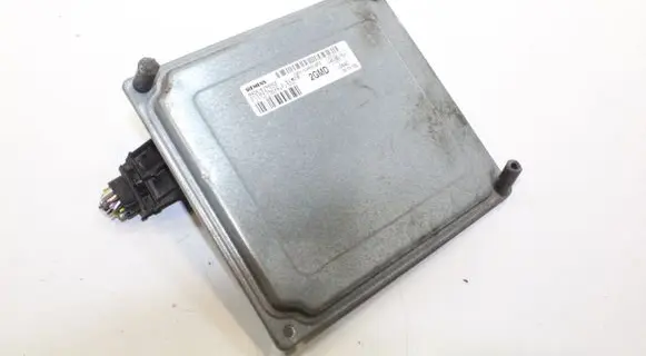 Ford C-MAX I Engine control unit/module 7M5112A650AFD