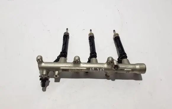 Audi A6 S6 C9 4L Fuel main line pipe 06M13315AA