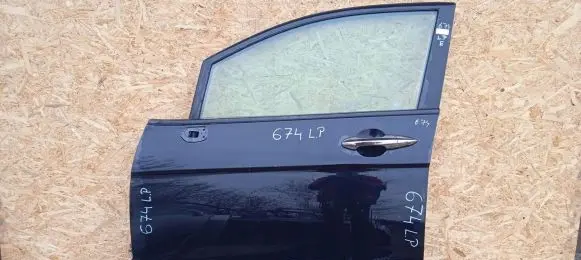 Honda FR-V Front door