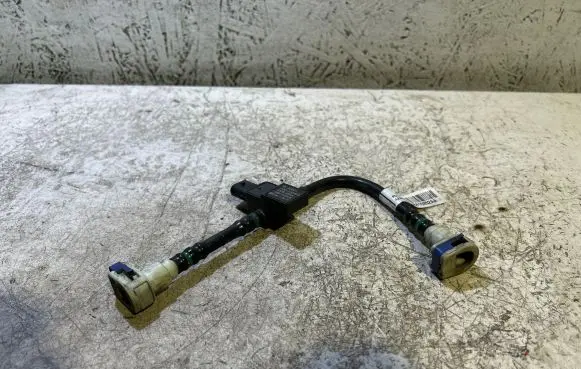 Dodge Challenger Fuel pressure sensor 05281489AA 0261230459 220511T131812E