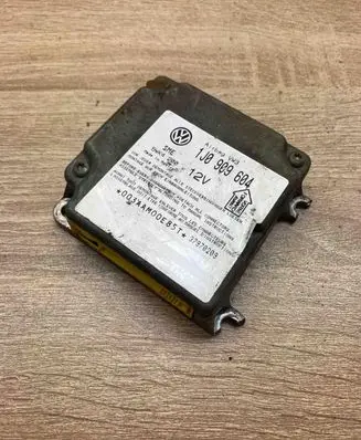 Volkswagen PASSAT B5 Airbag control unit/module 1J0909604 5WK4200