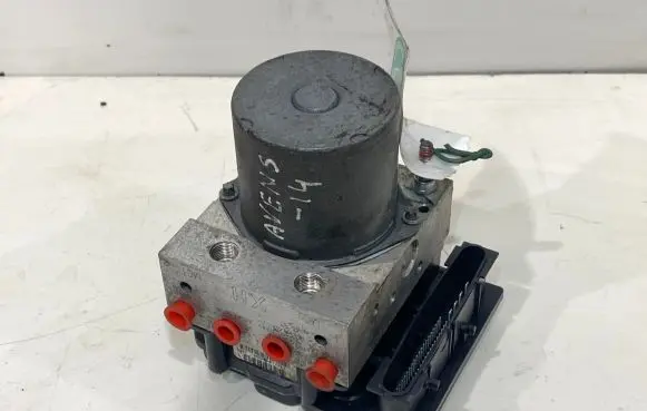 Toyota Avensis T270 ABS Pump 265952119 41828P1270