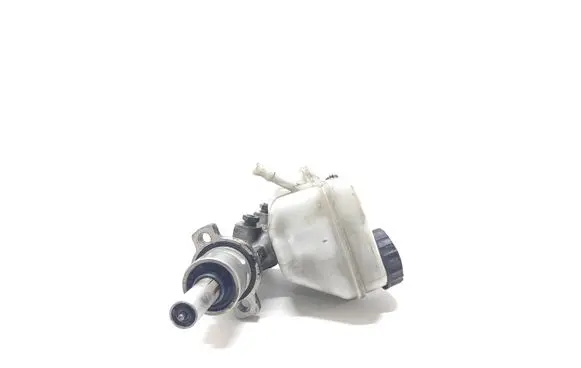 Ford Mondeo Mk III Master brake cylinder 2S712422 0204024728