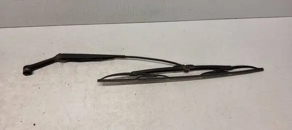 Subaru Justy Windshield/front glass wiper blade 