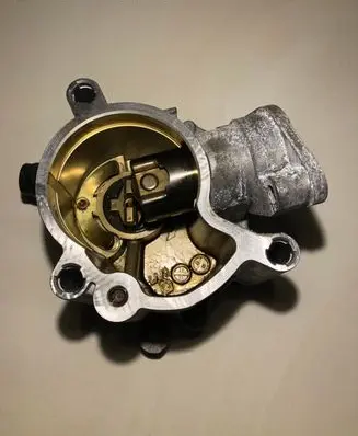 Volvo XC60 Vacuum pump 31480558