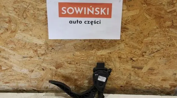 Audi A5 8T 8F Accelerator throttle pedal 8K1723523