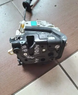 Audi A4 S4 B9 Front door lock 8X1837016C