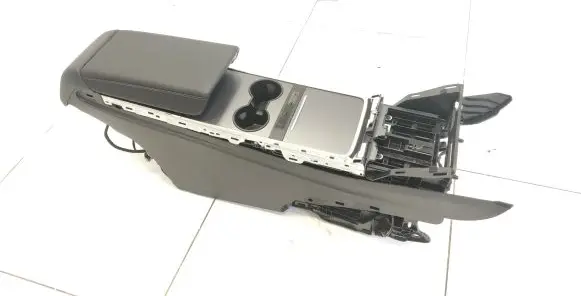 Tesla Model Y Center console 175550161C